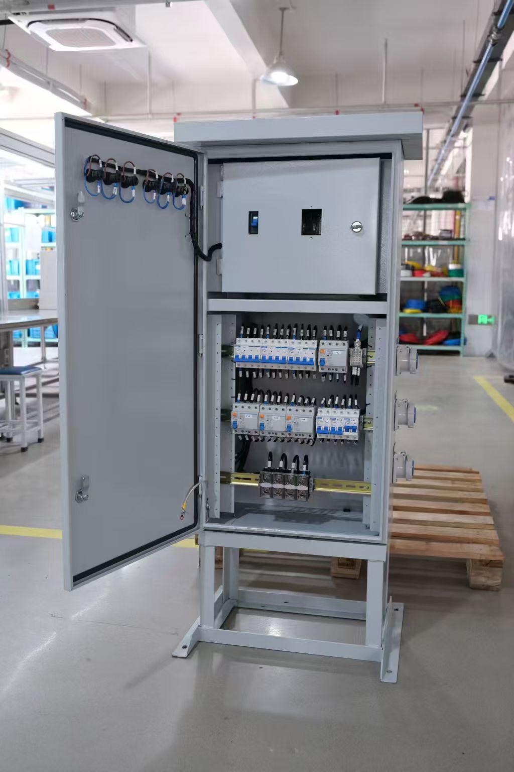 Heavy Duty Battery Enclosure for Desert Applications (3–5 Ton Load Capacity)插图 Heavy Duty Battery Enclosure for Desert Applications (3–5 Ton Load Capacity)插图